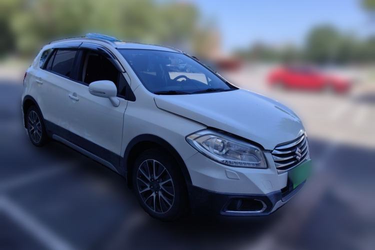 Used Suzuki S-Cross 2014 1.6L CVT Four-Wheel Drive Luxury Version Front Right 45 Deg