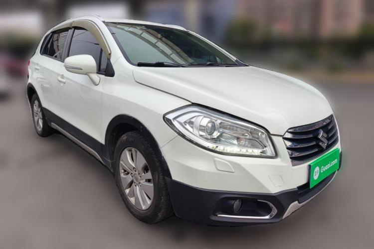 Used Suzuki S-Cross 2014 1.6L CVT Two-Wheel Drive Elite Version Front Right 45 Deg