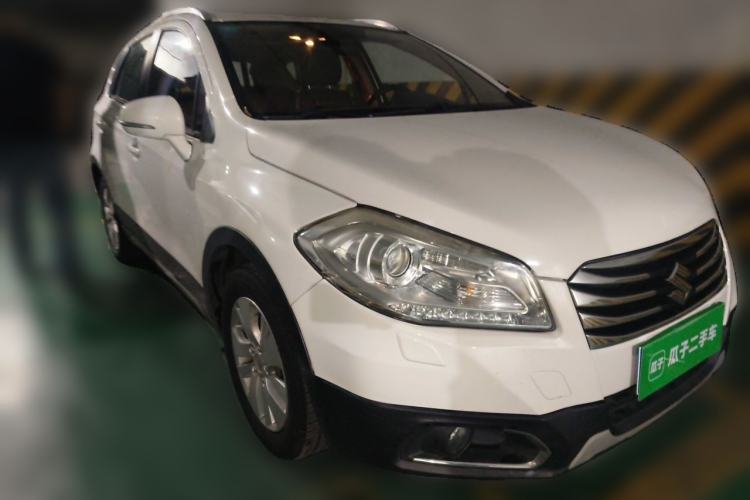 Used Suzuki S-Cross 2014 1.6L Manual Two-Wheel Drive Elite Model Front Right 45 Deg