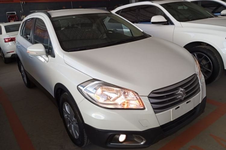 Used Suzuki S-Cross 2014 1.6L Manual Two-Wheel Drive Entry Model Front Right 45 Deg