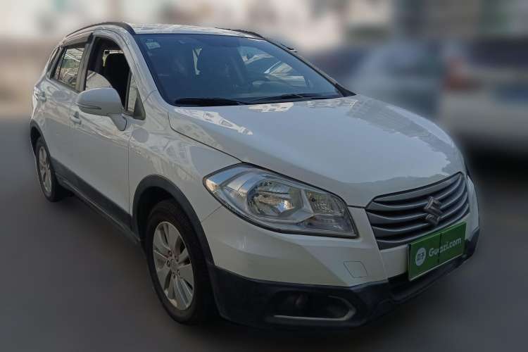 Used Suzuki S-Cross 2014 1.6L Manual Two-Wheel Drive Entry Model Front Right 45 Deg