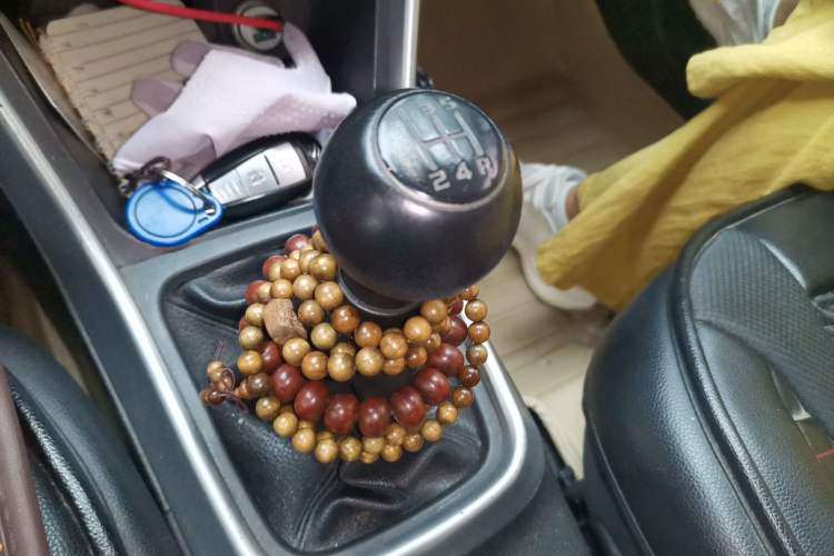 Used Suzuki S-Cross 2014 1.6L Manual Two-Wheel Drive Entry Model Gear Lever