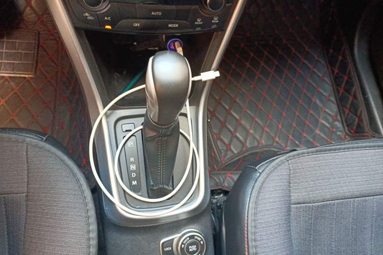 Used Suzuki S-Cross 2014 1.6L CVT Four-Wheel Drive Luxury Version Gear Lever