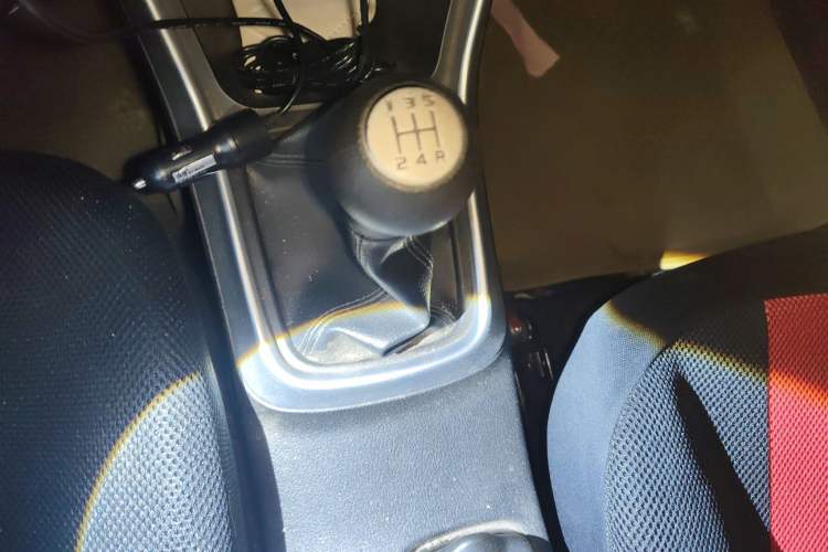 Used Suzuki S-Cross 2014 1.6L Manual Two-Wheel Drive Entry Model Gear Lever