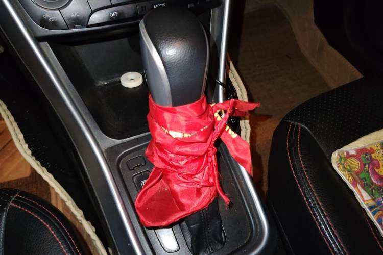 Used Suzuki S-Cross 2014 1.6L CVT Four-Wheel Drive Luxury Version Gear Lever