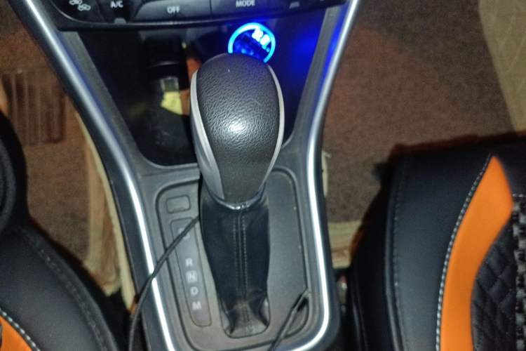 Used Suzuki S-Cross 2014 1.6L CVT Four-Wheel Drive Luxury Version Gear Lever