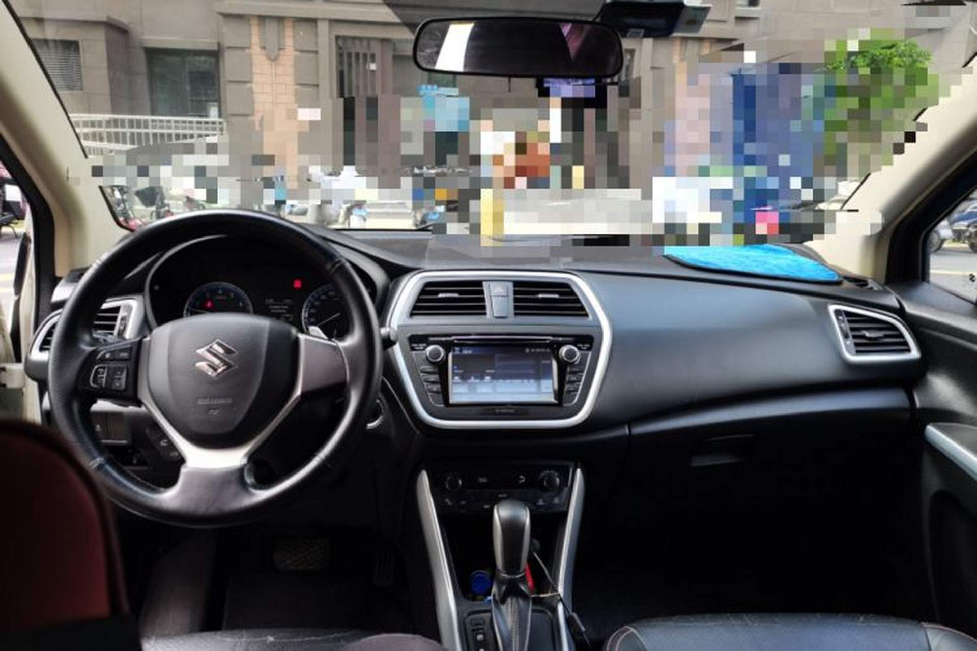 Used Suzuki S-Cross 2014 1.6L CVT Two-Wheel Drive Elite Version Headliner