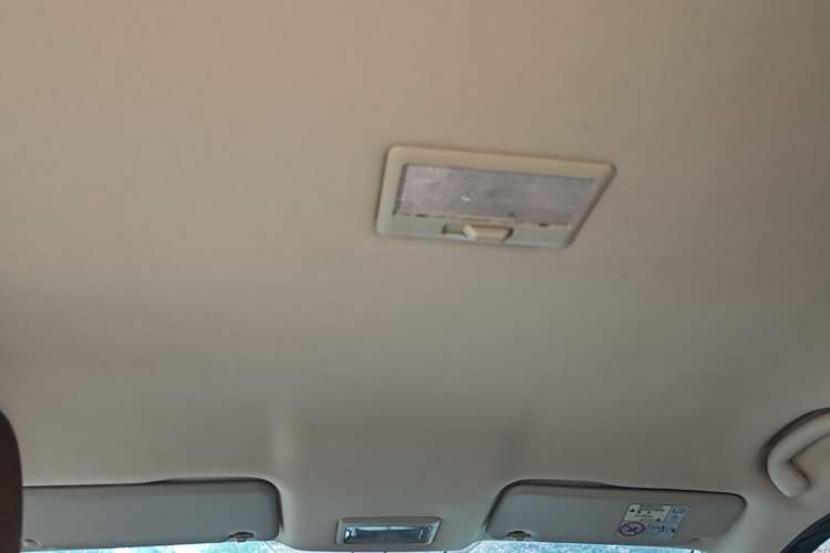 Used Suzuki S-Cross 2014 1.6L CVT Two-Wheel Drive Entry Model Headliner