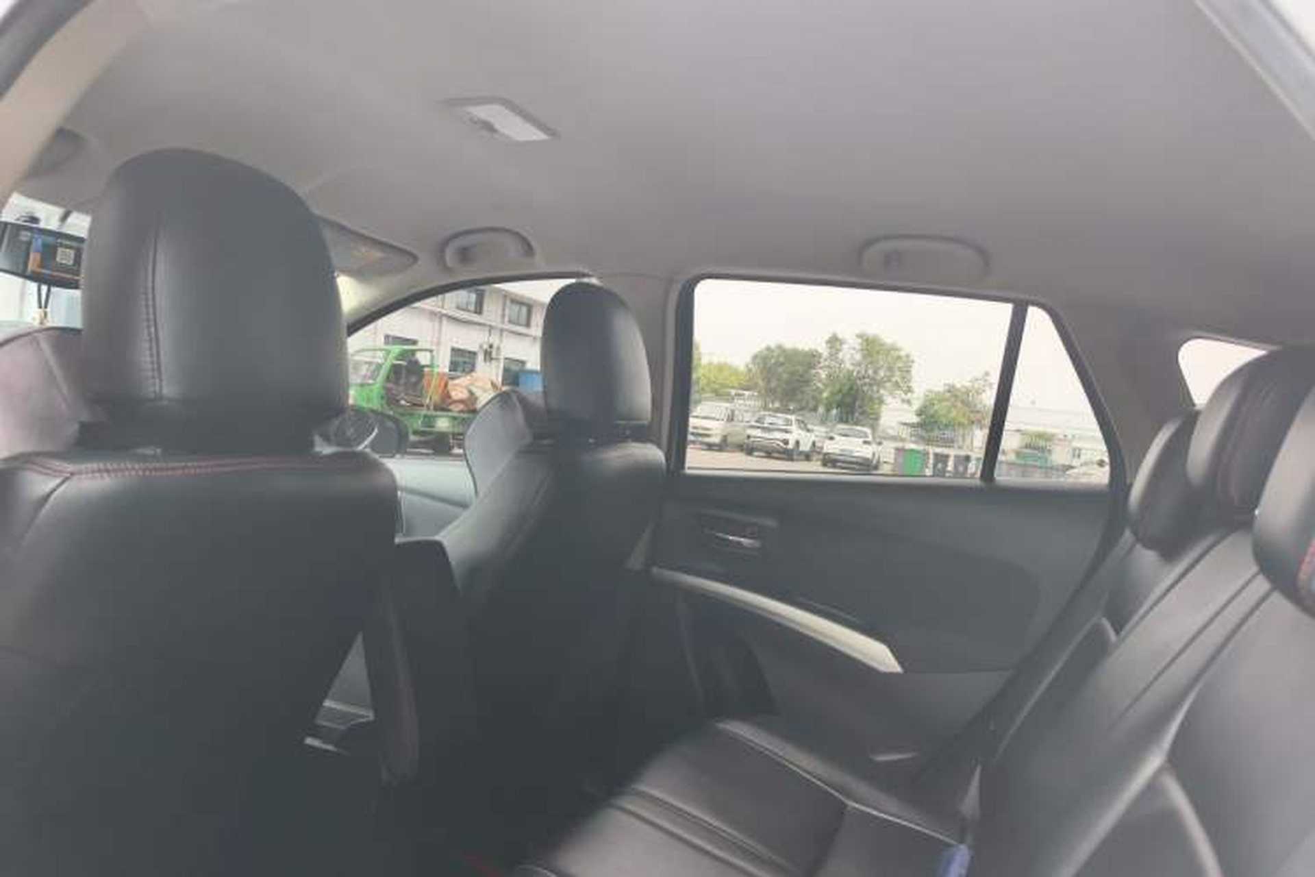 Used Suzuki S-Cross 2014 1.6L Manual Two-Wheel Drive Entry Model Headliner