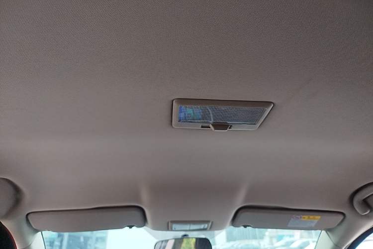 Used Suzuki S-Cross 2014 1.6L CVT Two-Wheel Drive Entry Model Headliner