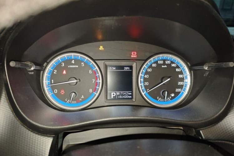 Used Suzuki S-Cross 2014 1.6L CVT Two-Wheel Drive Elite Version Instrument Cluster
