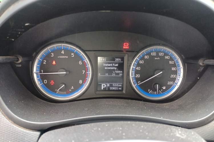 Used Suzuki S-Cross 2014 1.6L CVT Two-Wheel Drive Elite Version Instrument Cluster