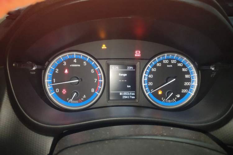 Used Suzuki S-Cross 2014 1.6L Manual Two-Wheel Drive Elite Model Instrument Cluster