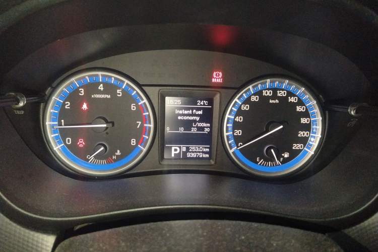 Used Suzuki S-Cross 2014 1.6L CVT Two-Wheel Drive Entry Model Instrument Cluster