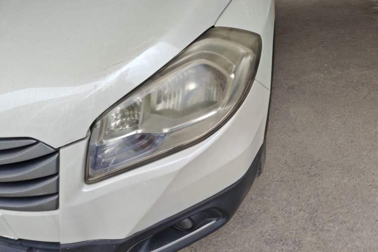 Used Suzuki S-Cross 2014 1.6L CVT Two-Wheel Drive Entry Model Left Front Headlight