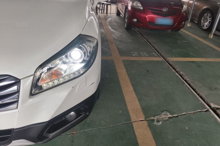 Used Suzuki S-Cross 2014 1.6L CVT Four-Wheel Drive Luxury Version Left Front Headlight