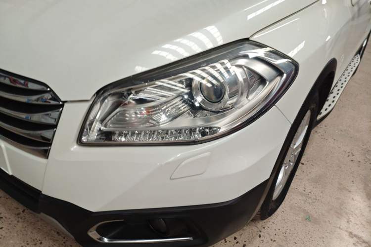 Used Suzuki S-Cross 2014 1.6L CVT Two-Wheel Drive Elite Version Left Front Headlight
