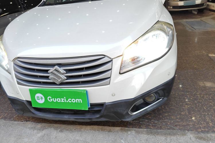 Used Suzuki S-Cross 2014 1.6L CVT Two-Wheel Drive Entry Model Left Front Headlight