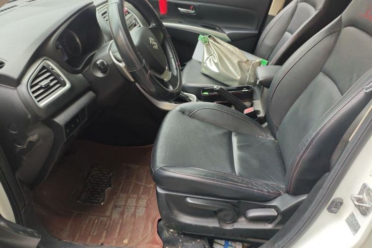 Used Suzuki S-Cross 2014 1.6L CVT Two-Wheel Drive Elite Version Left Front Seat