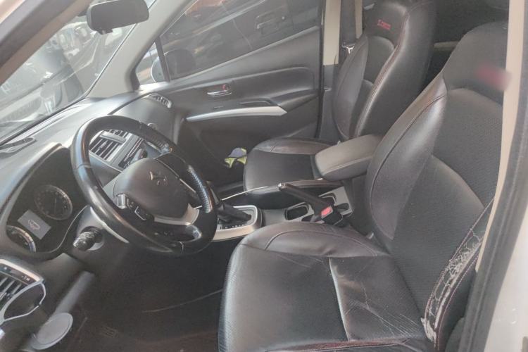 Used Suzuki S-Cross 2014 1.6L CVT Two-Wheel Drive Elite Version Left Front Seat