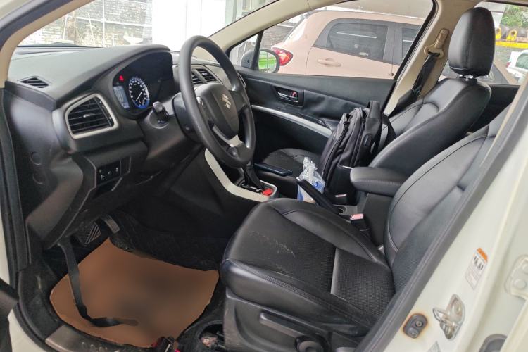 Used Suzuki S-Cross 2014 1.6L CVT Two-Wheel Drive Entry Model Left Front Seat