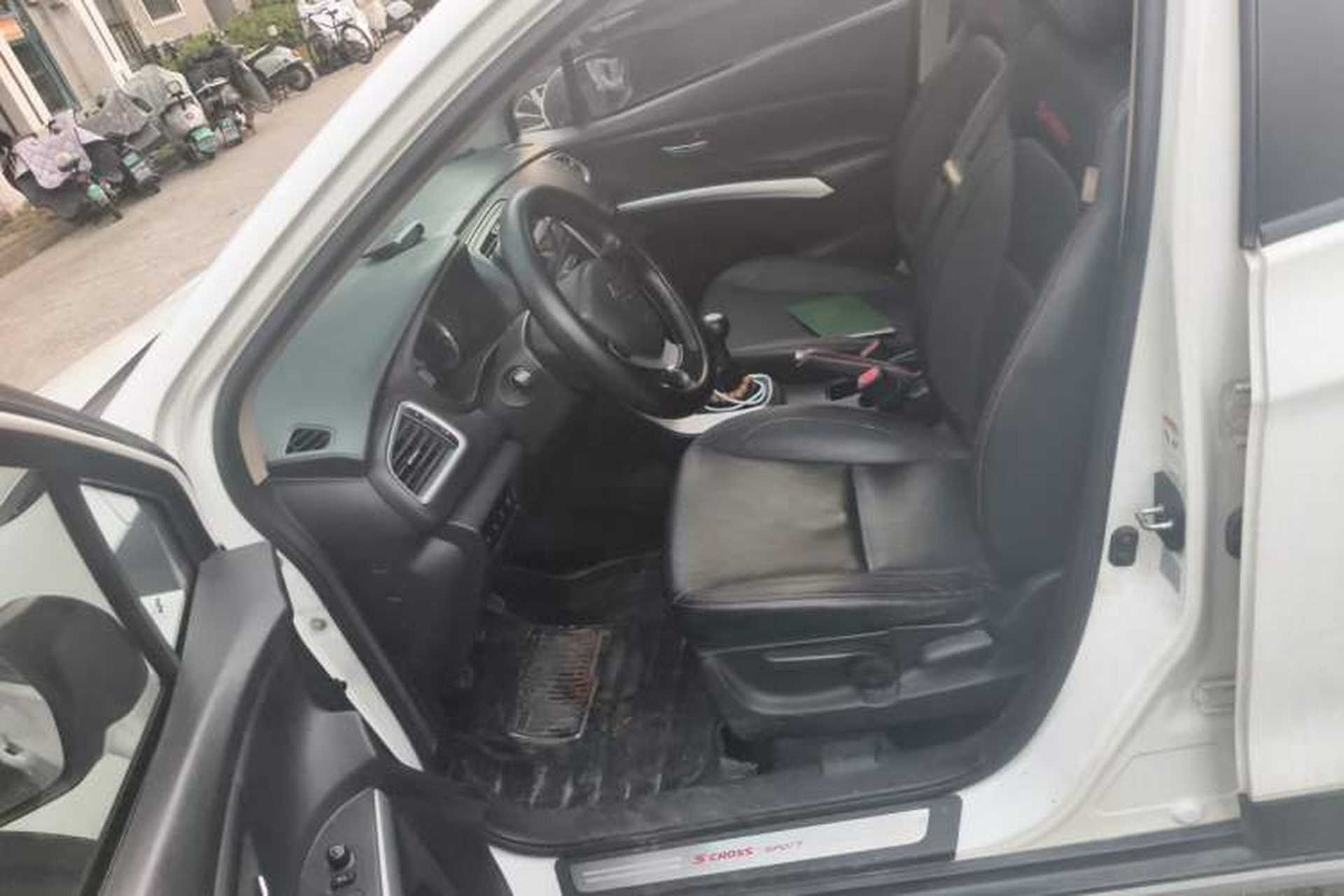 Used Suzuki S-Cross 2014 1.6L Manual Two-Wheel Drive Elite Model Left Front Seat