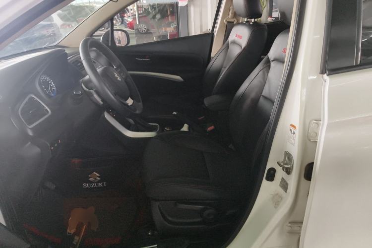 Used Suzuki S-Cross 2014 1.6L CVT Four-Wheel Drive Luxury Version Left Front Seat