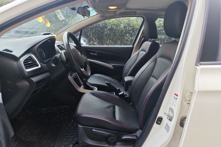 Used Suzuki S-Cross 2014 1.6L CVT Two-Wheel Drive Elite Version Left Front Seat