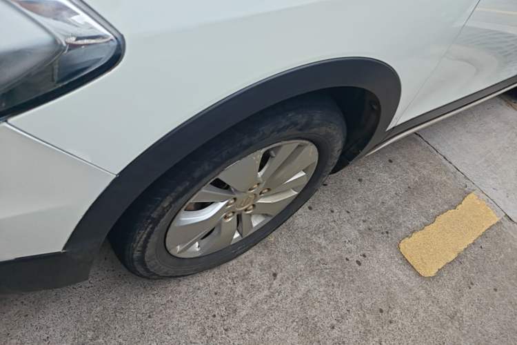 Used Suzuki S-Cross 2014 1.6L CVT Two-Wheel Drive Elite Version Left Front Wheel Hub