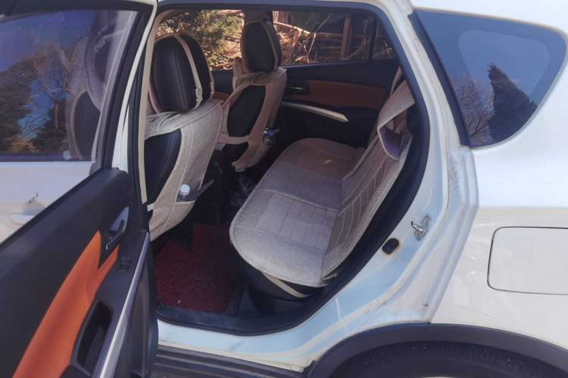 Used Suzuki S-Cross 2014 1.6L CVT Two-Wheel Drive Entry Model Left Rear Seat