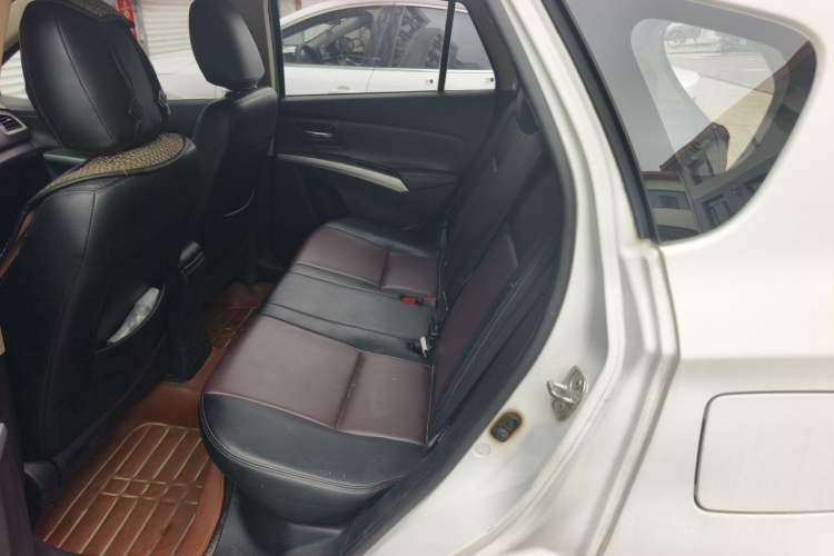 Used Suzuki S-Cross 2014 1.6L CVT Two-Wheel Drive Entry Model Left Rear Seat