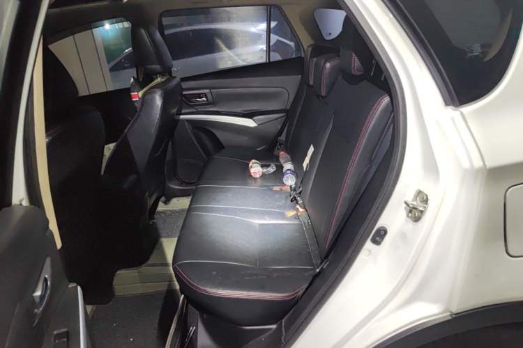 Used Suzuki S-Cross 2014 1.6L CVT Two-Wheel Drive Elite Version Left Rear Seat