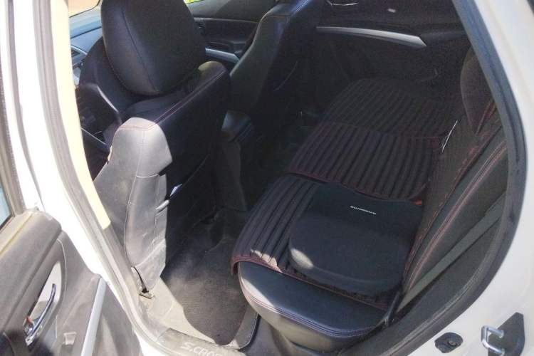 Used Suzuki S-Cross 2014 1.6L CVT Two-Wheel Drive Elite Version Left Rear Seat