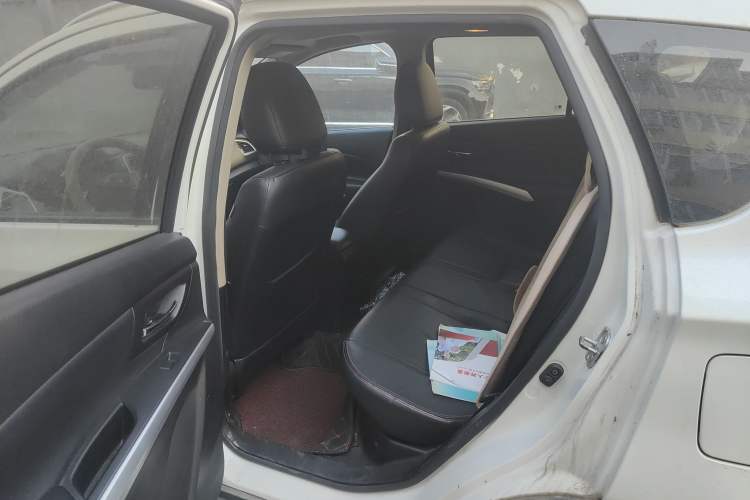 Used Suzuki S-Cross 2014 1.6L CVT Four-Wheel Drive Luxury Version Left Rear Seat