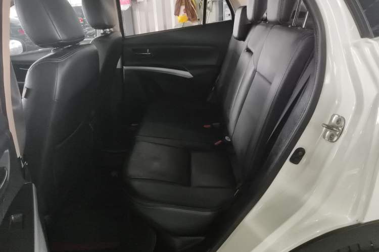 Used Suzuki S-Cross 2014 1.6L CVT Four-Wheel Drive Luxury Version Left Rear Seat