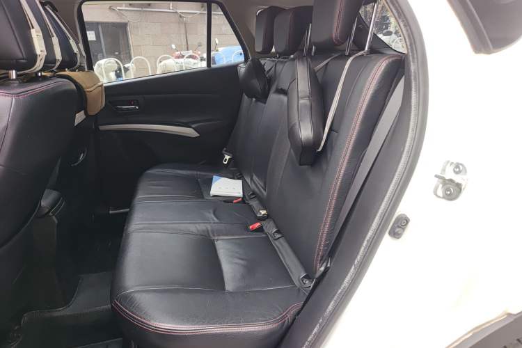 Used Suzuki S-Cross 2014 1.6L CVT Two-Wheel Drive Elite Version Left Rear Seat