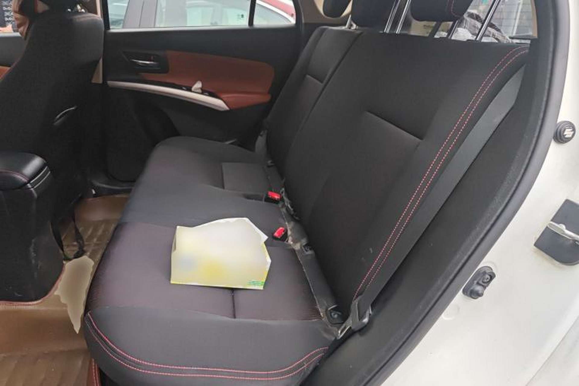 Used Suzuki S-Cross 2014 1.6L CVT Two-Wheel Drive Entry Model Left Rear Seat