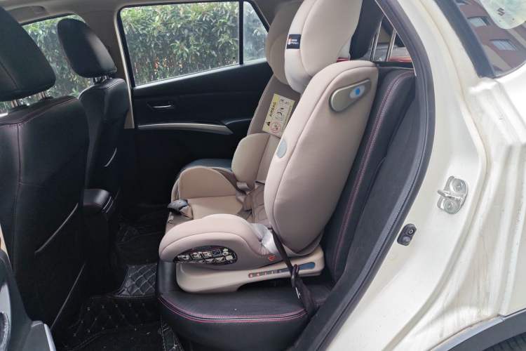 Used Suzuki S-Cross 2014 1.6L CVT Two-Wheel Drive Elite Version Left Rear Seat