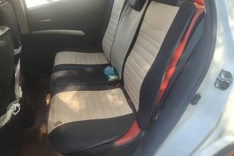 Used Suzuki S-Cross 2014 1.6L CVT Two-Wheel Drive Entry Model Left Rear Seat