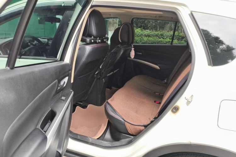 Used Suzuki S-Cross 2014 1.6L CVT Four-Wheel Drive Luxury Version Left Rear Seat