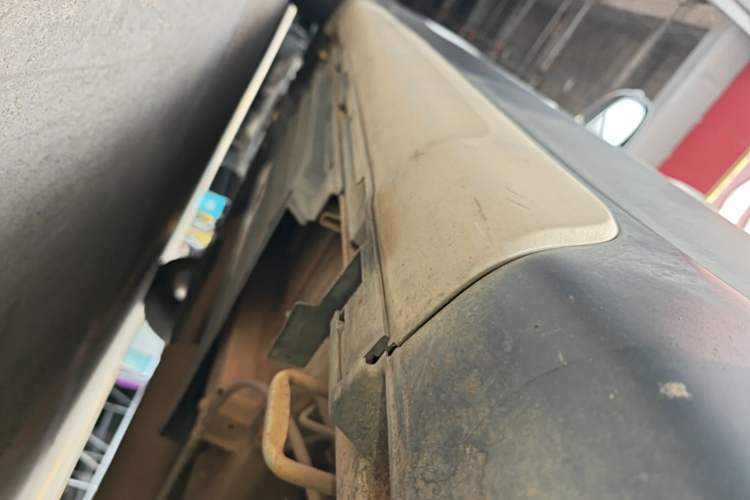 Used Suzuki S-Cross 2014 1.6L CVT Two-Wheel Drive Elite Version Left Side Sill