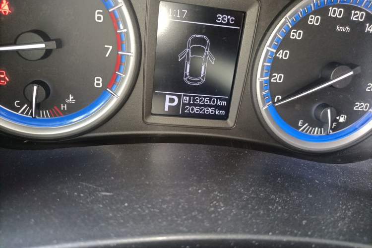 Used Suzuki S-Cross 2014 1.6L CVT Two-Wheel Drive Entry Model Odometer Close Up