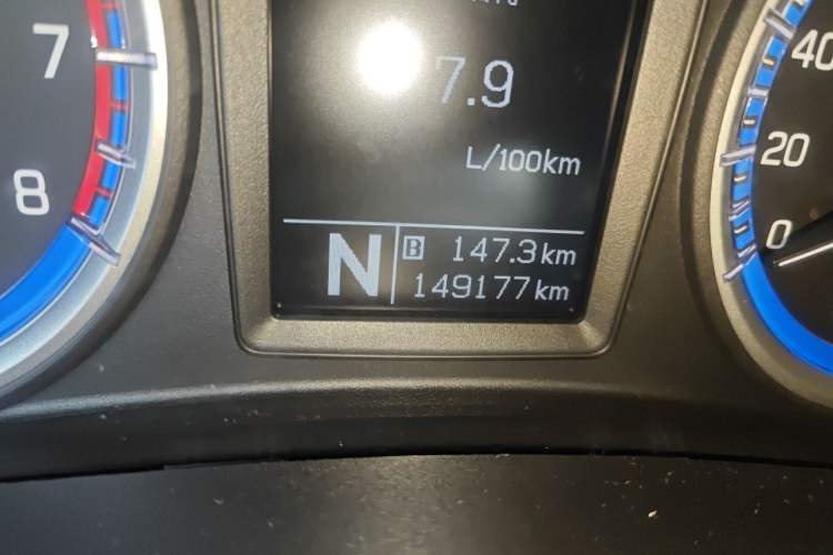 Used Suzuki S-Cross 2014 1.6L CVT Two-Wheel Drive Elite Version Odometer Close Up