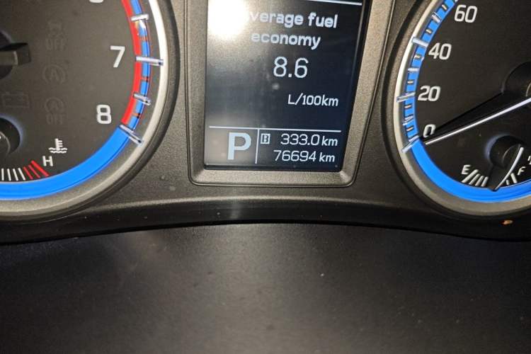 Used Suzuki S-Cross 2014 1.6L CVT Two-Wheel Drive Elite Version Odometer Close Up