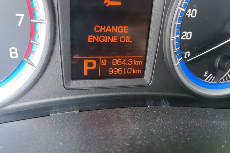 Used Suzuki S-Cross 2014 1.6L CVT Two-Wheel Drive Elite Version Odometer Close Up
