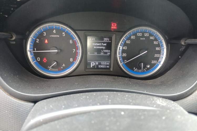 Used Suzuki S-Cross 2014 1.6L CVT Two-Wheel Drive Elite Version Odometer Close Up