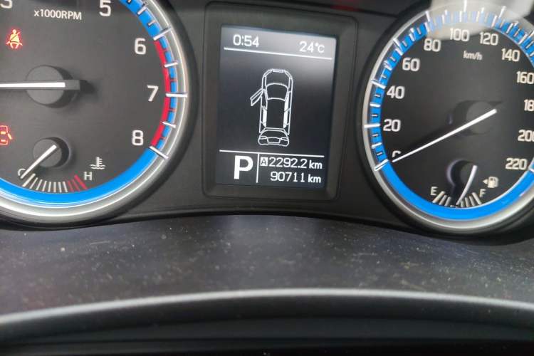Used Suzuki S-Cross 2014 1.6L CVT Two-Wheel Drive Elite Version Odometer Close Up