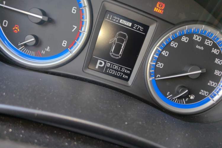 Used Suzuki S-Cross 2014 1.6L CVT Four-Wheel Drive Luxury Version Odometer Close Up