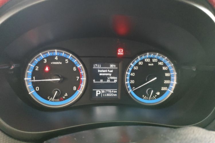 Used Suzuki S-Cross 2014 1.6L CVT Two-Wheel Drive Entry Model Odometer Close Up