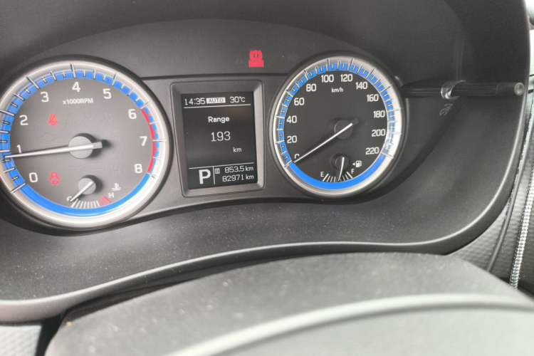 Used Suzuki S-Cross 2014 1.6L CVT Four-Wheel Drive Luxury Version Odometer Close Up